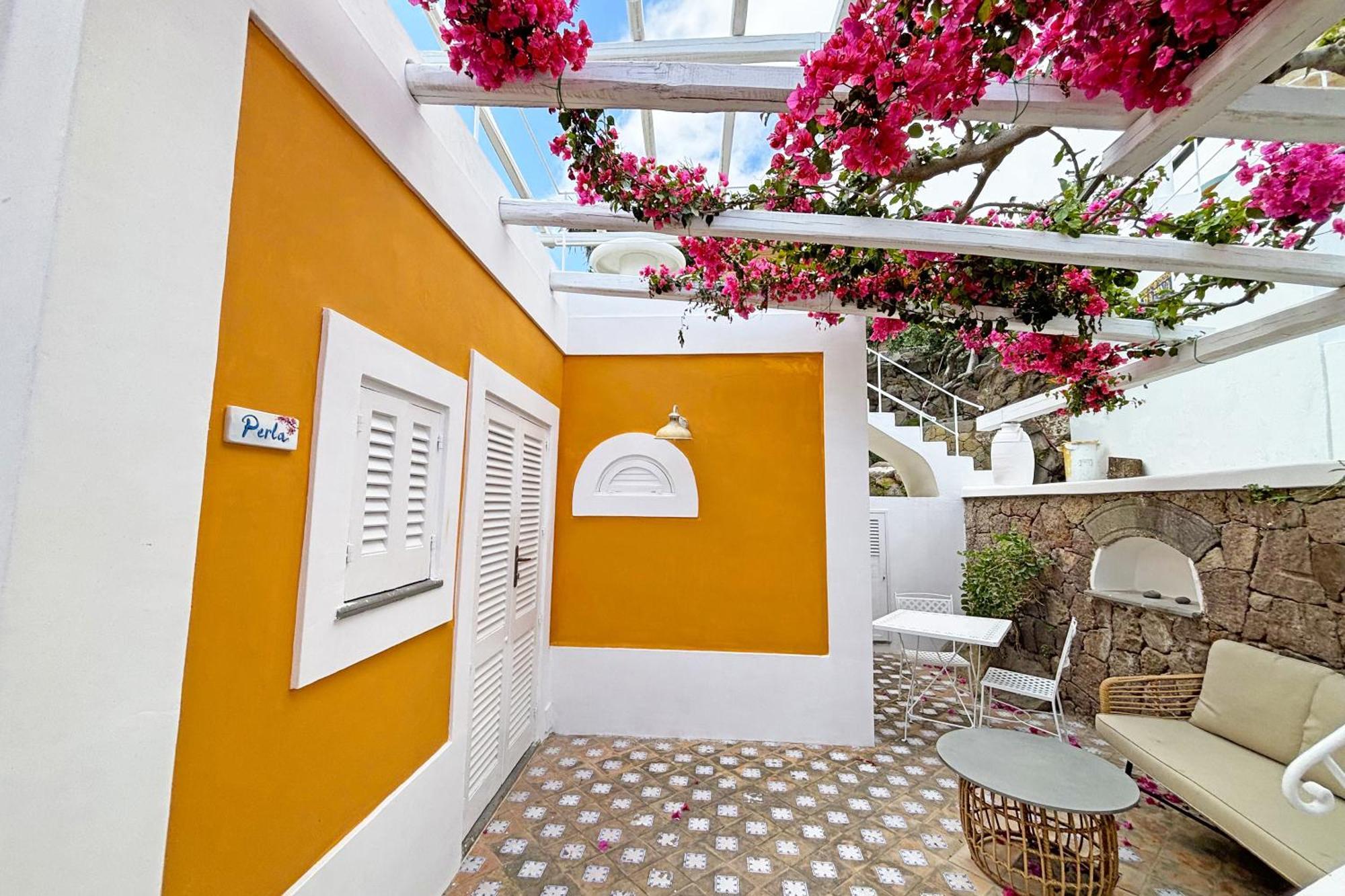 Casa Perla Apartment Panarea Bagian luar foto